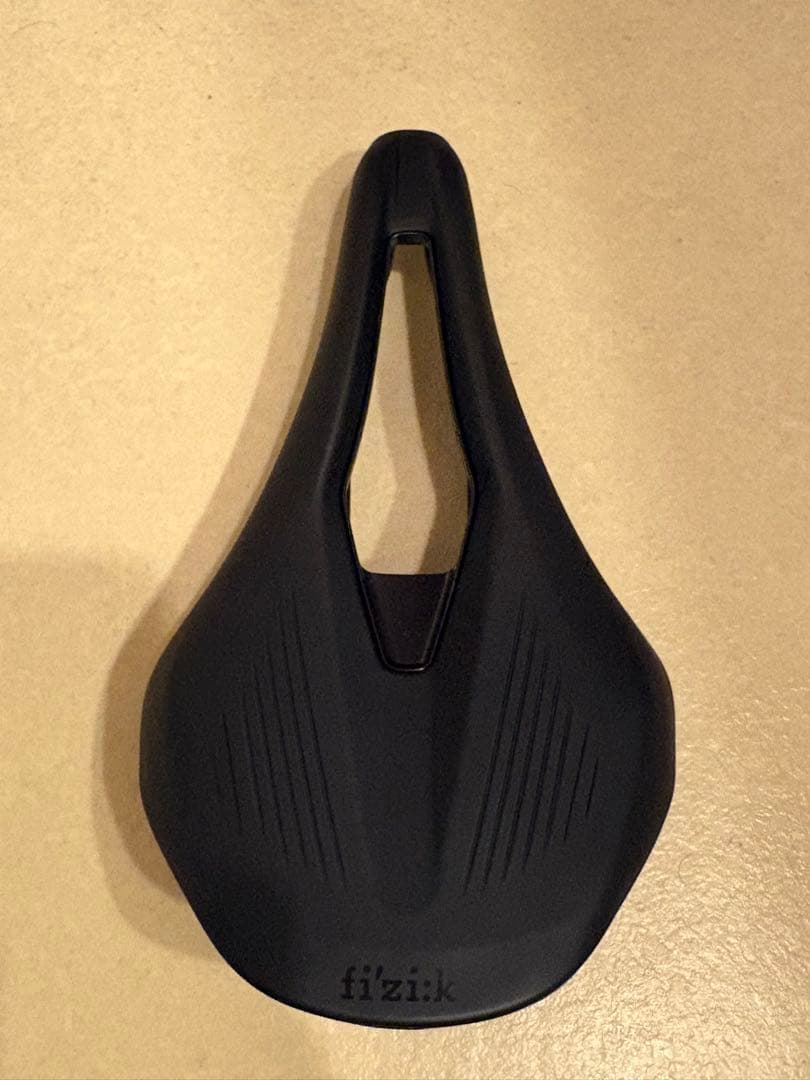 【新品】Fizik VENTO Argo R5 140 フィジーク サドル