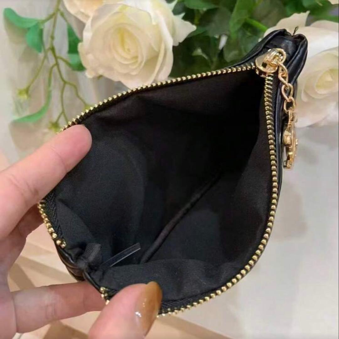 CHANEL ノベルティメイクアップポーチ