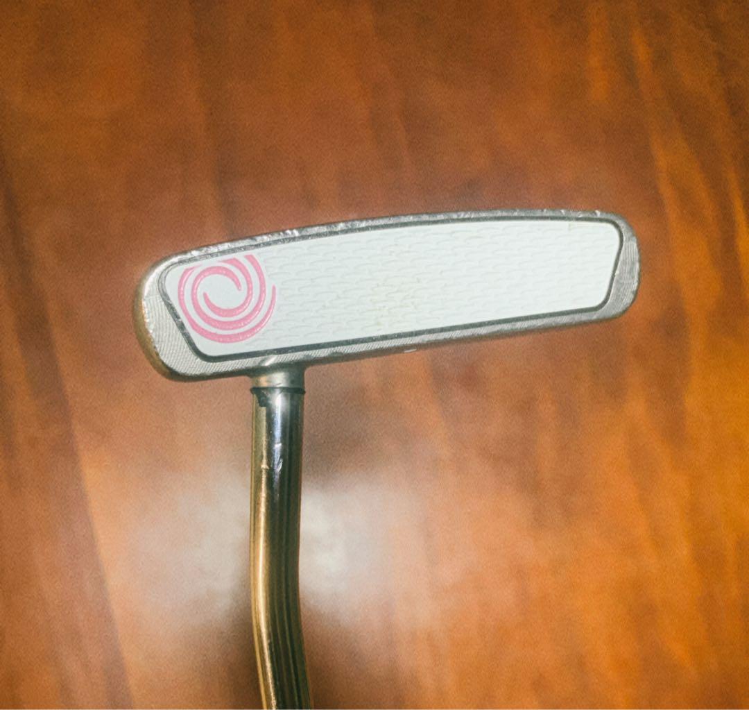 WHITE HOT RX V-LINE FANG レディースパター