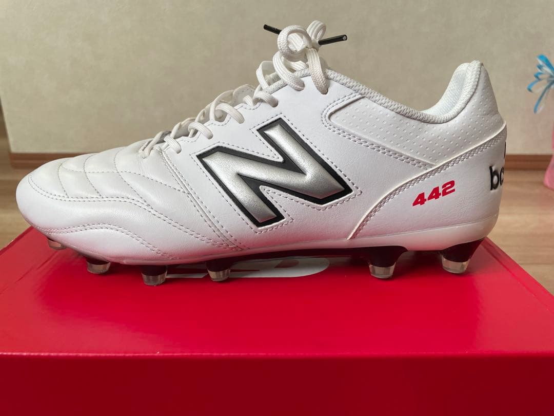 友理奈　new balance 442 V2 team HG