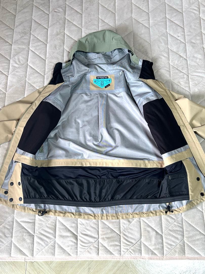 airblaster Beast 3L Jacket スノーボードウェア
