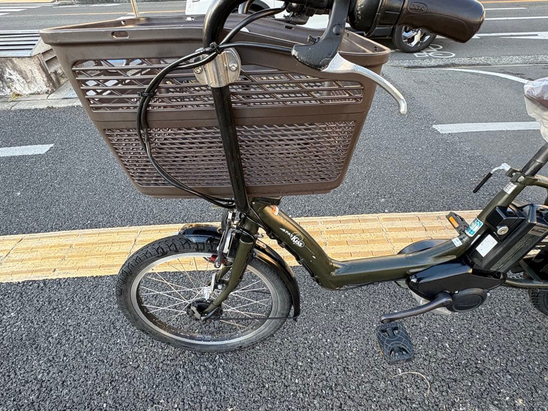 中古20㌅YAMAHA電動アシスト自転車　8.7Ah 大阪　020