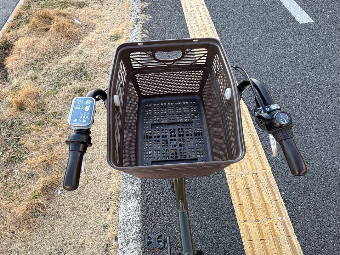 中古20㌅YAMAHA電動アシスト自転車　8.7Ah 大阪　020
