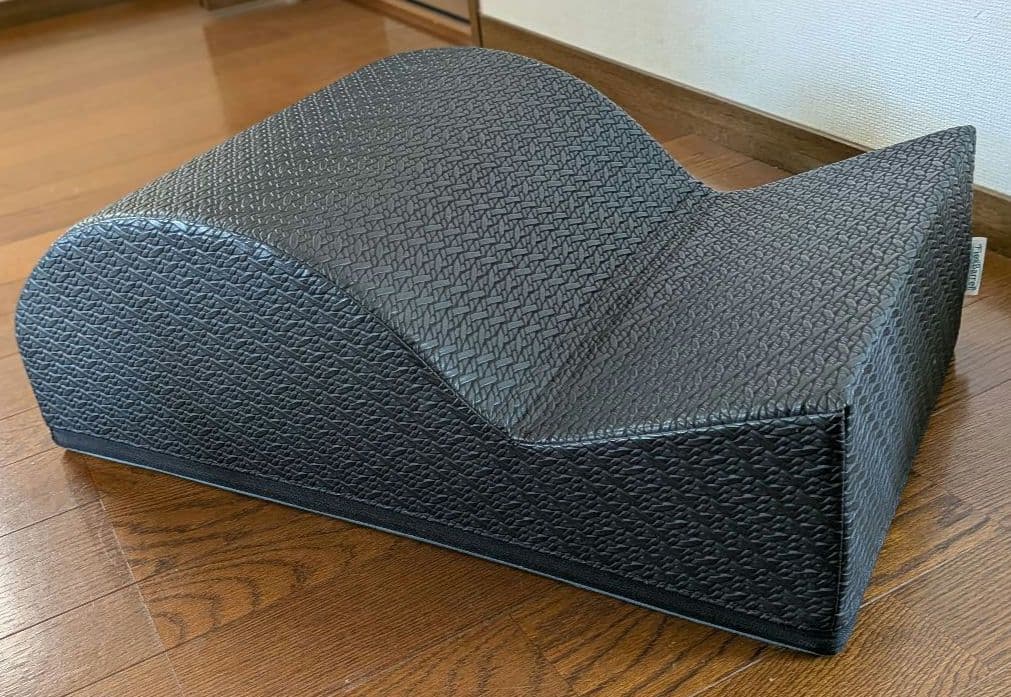 【美品】フレックスバレル®（くじら型）ピラティス用クッション