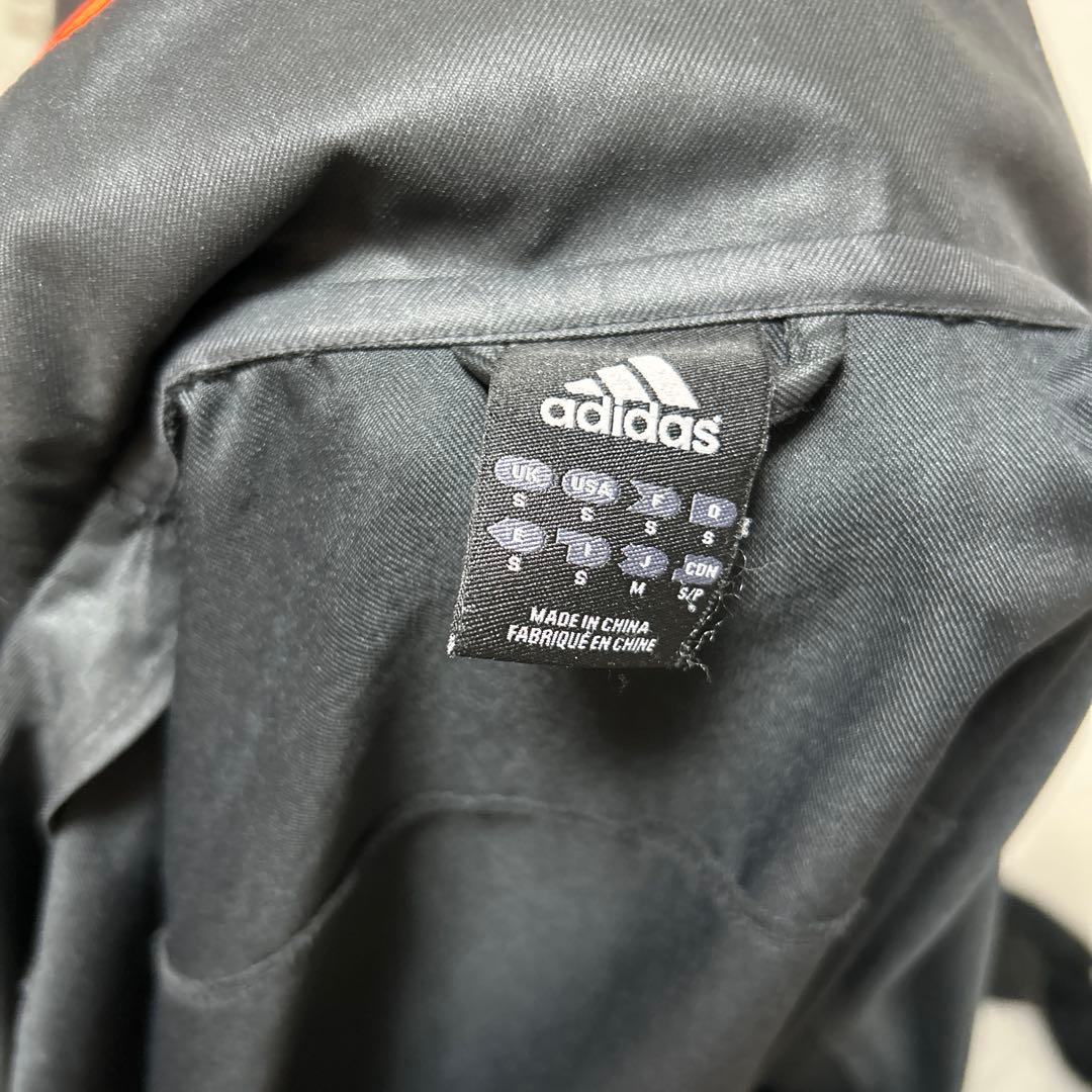 adidas リバプール ナイロンジャケット
