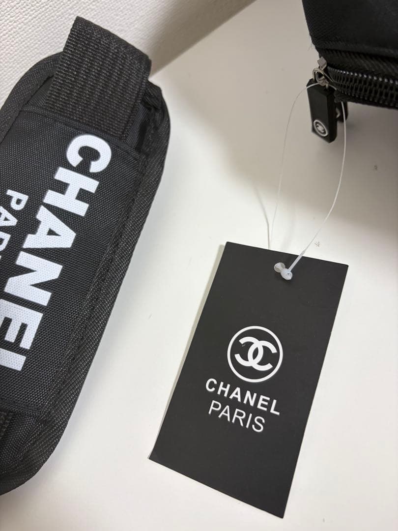 CHANEL シャネル　ノベルティ　ボストンバッグ イタリア製　黒いマーク