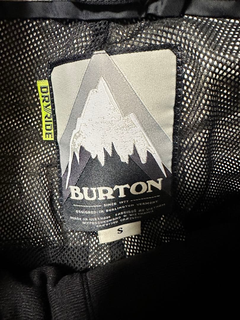 BURTON スノーボードウェア 上下セットSサイズ