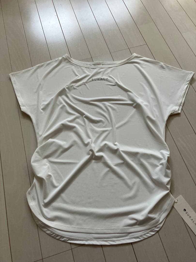 新品　スカーラ sukala ホットヨガ　Tシャツ　トップス　ピラティス　ヨガ