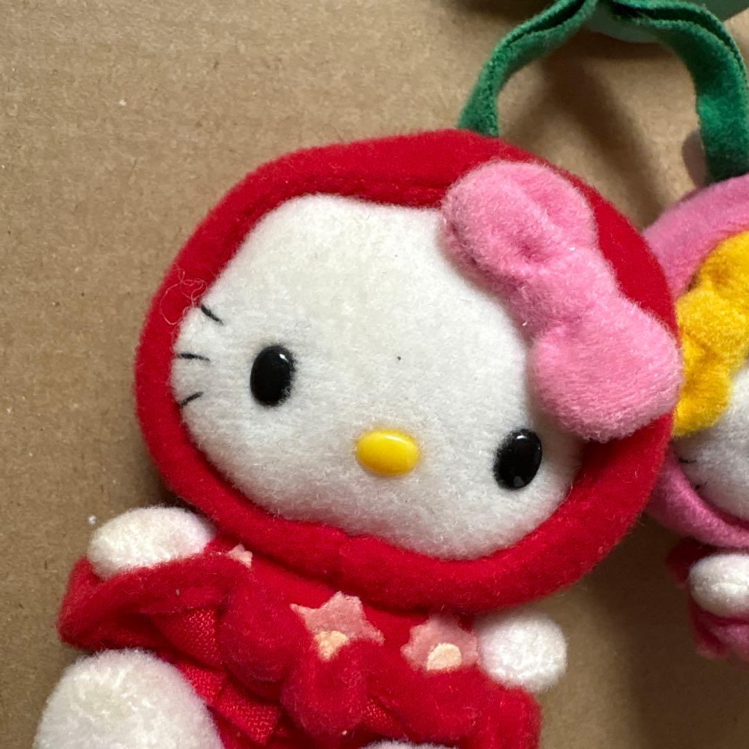 山形限定 ハローキティ さくらんぼ　ぬいぐるみキーホルダー