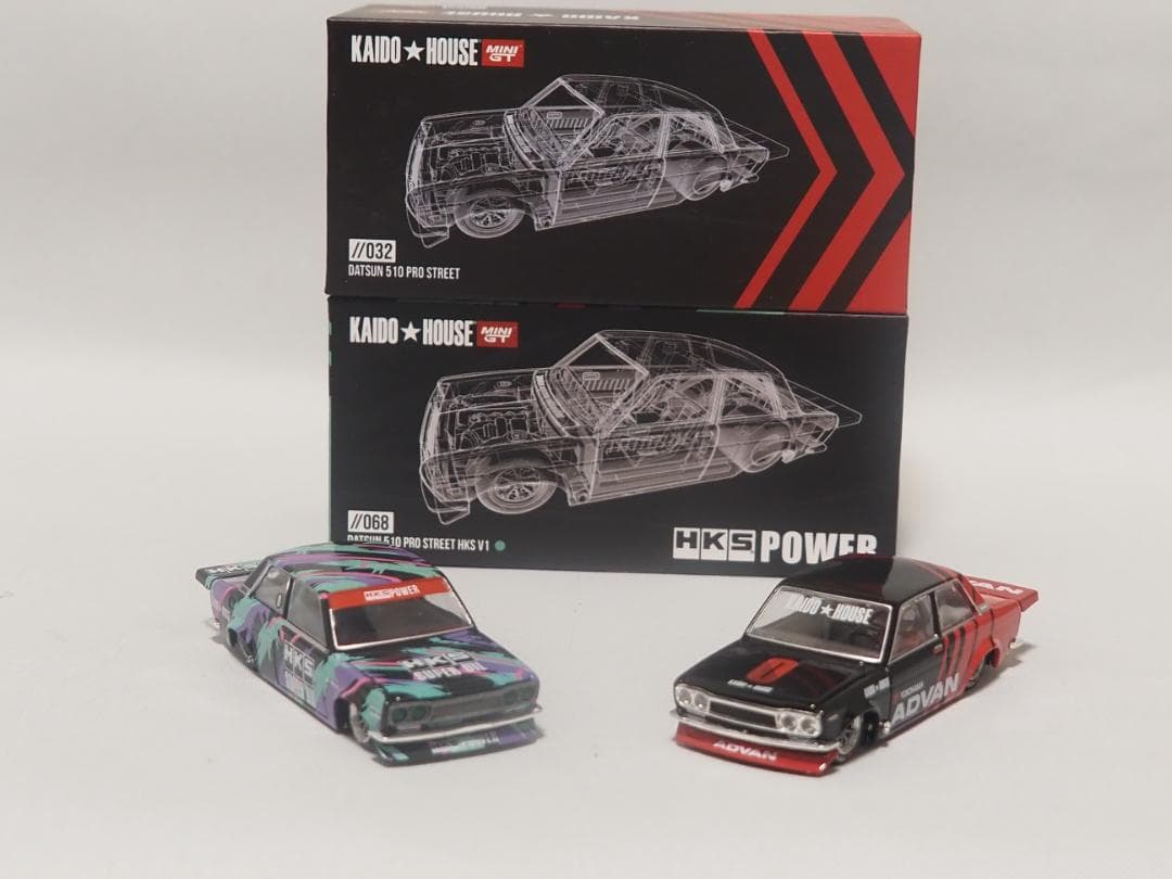 ミニカー MINI GT KAIDO HOUSE DATSUN HKS ADVAN