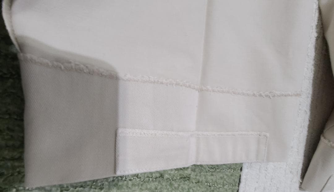 ❖ライトベージュ パンツ❖LACOSTE　股下68　春夏用