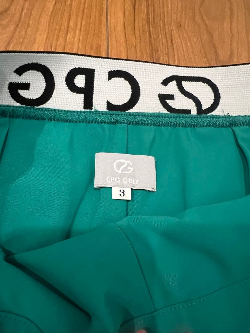 即日発送⭐︎新品タグ付き⭐︎CPG GOLF 緑　スカート
