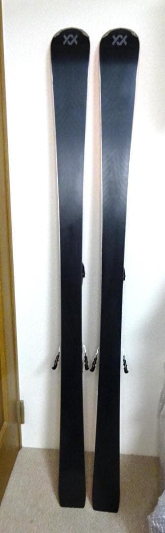 未使用VOLKL RACETIGER SRC カービング指導員 一段階上のレベル