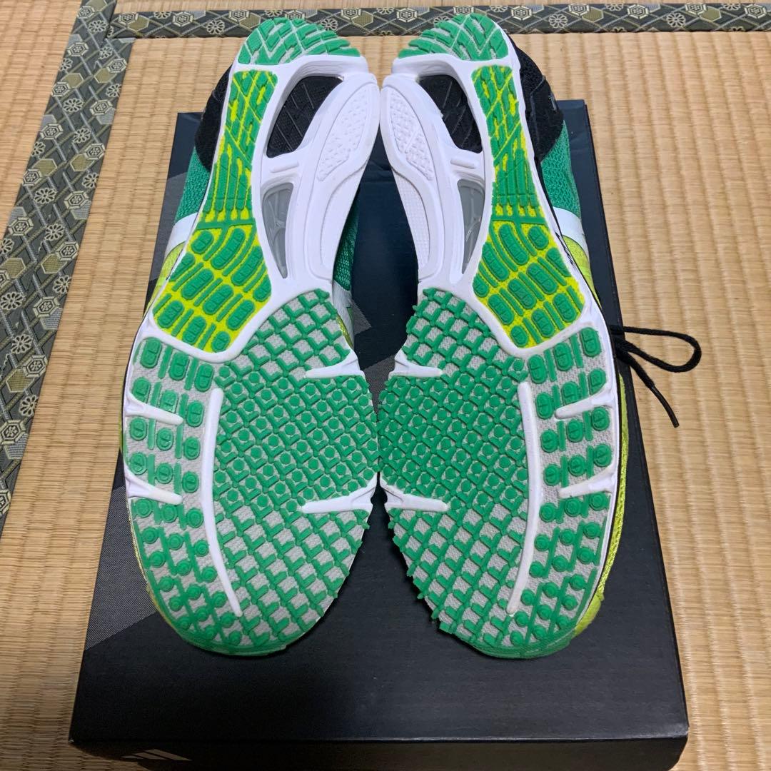 09.0133 Mizuno ウェーブエキデン 27.0