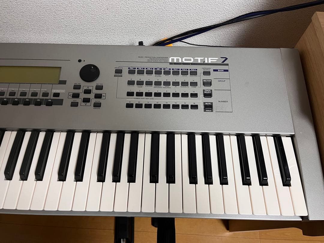 【引き取り限定】YAMAHA MOTIF7 ヤマハ モチーフ7 シンセサイザー