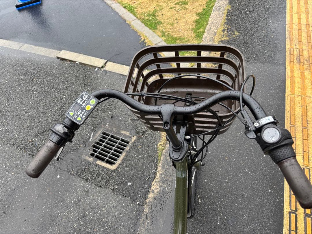 083中古ブリヂストン電動アシスト自転車　8.7Ah 大阪