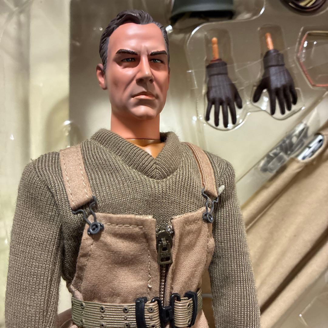 ドラゴンモデルズ1/6アメリカ陸軍第94歩兵師団衛生兵ドック・ピーターソン