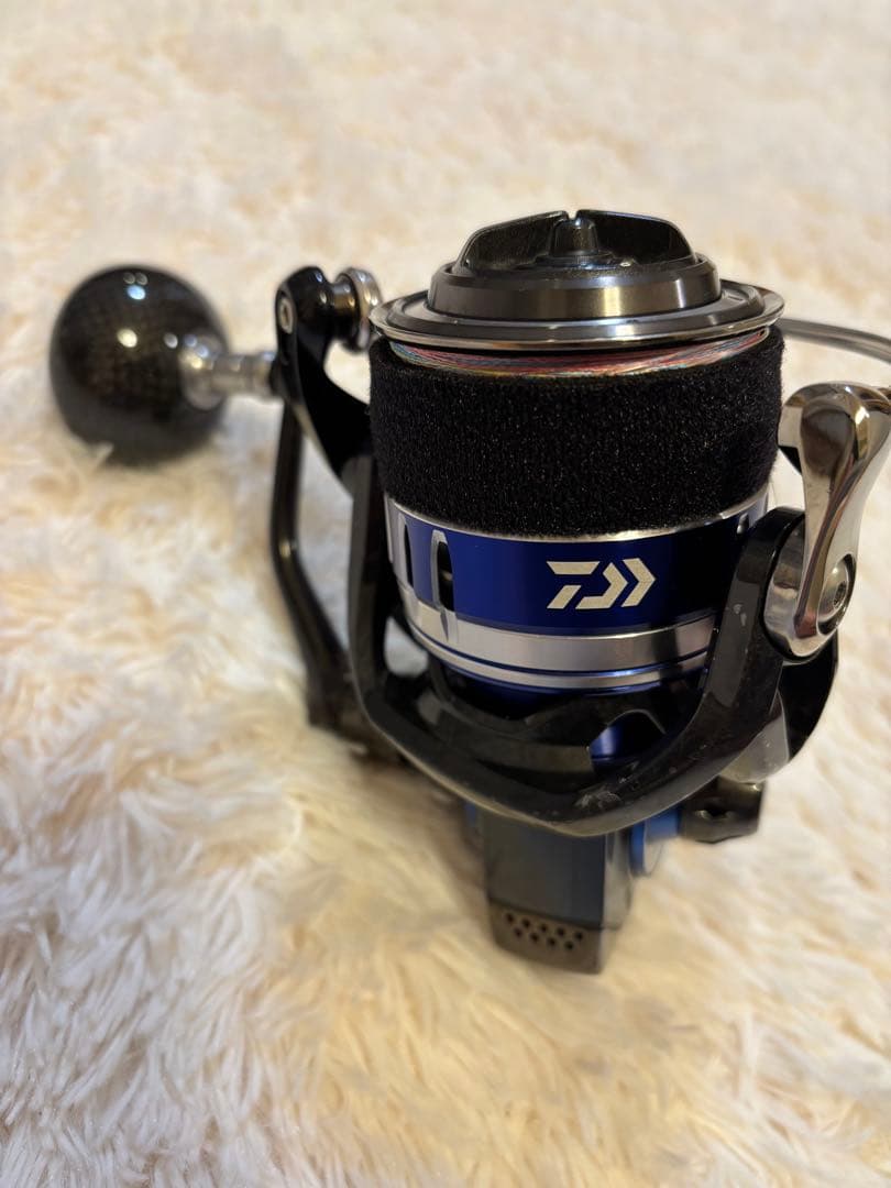 DAIWA 15 SALTIGA 4000 スピニングリール