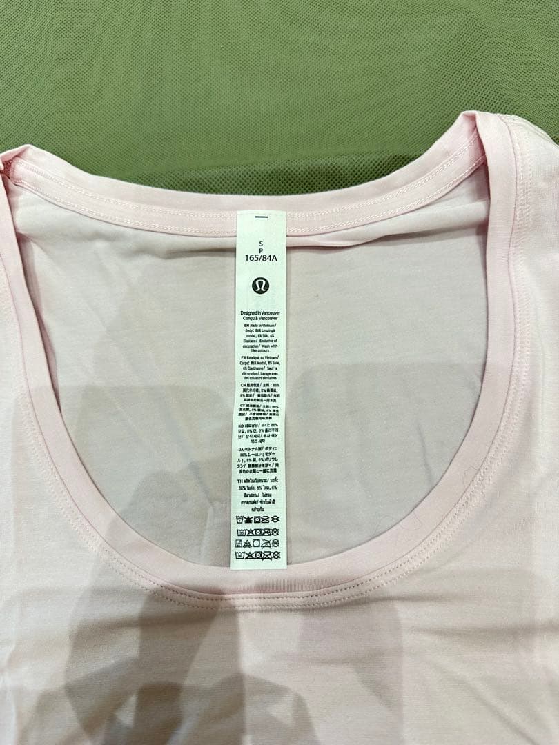 lululemon ピンクトップス　ヨガウェア Sサイズ