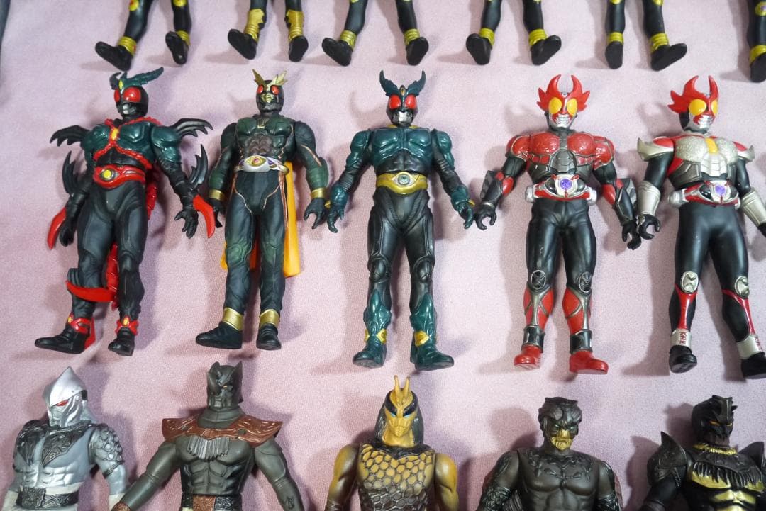 ライダーヒーローシリーズ　仮面ライダークウガ・アギト・怪人　ソフビ39体