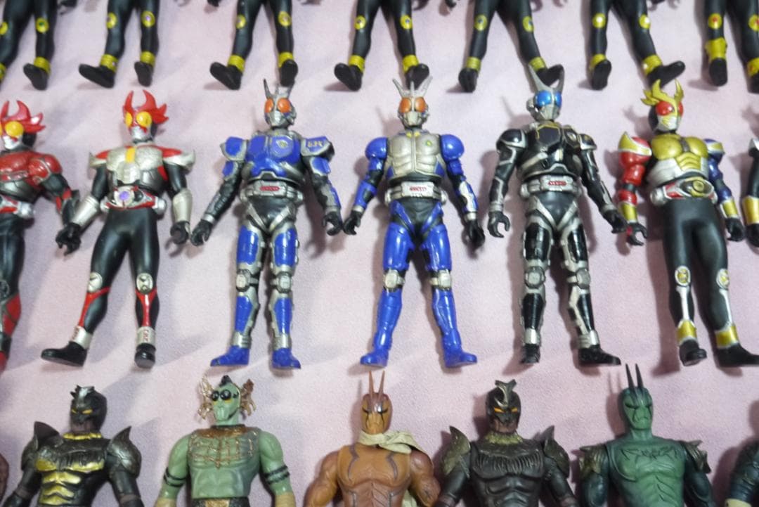 ライダーヒーローシリーズ　仮面ライダークウガ・アギト・怪人　ソフビ39体