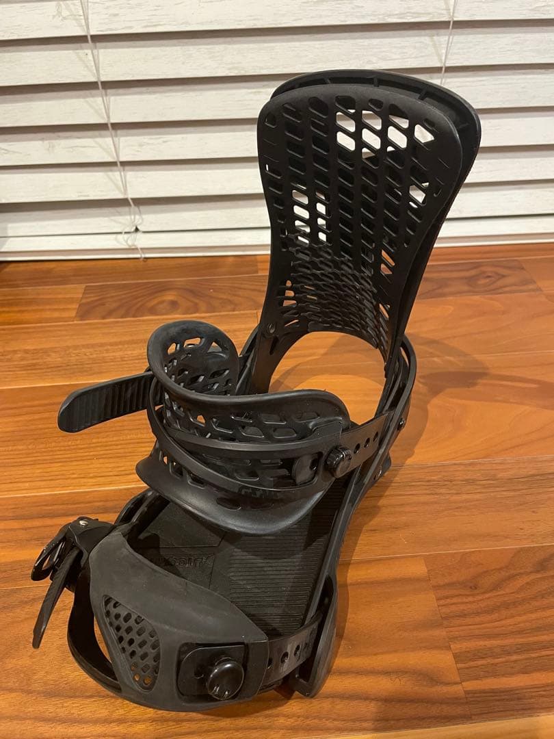 Burton Genesis Mサイズ ブラック ビンディング