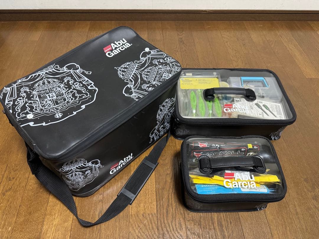 バス釣り引退セット　ボックスの中身もまとめ売り　貴重ルアーあり