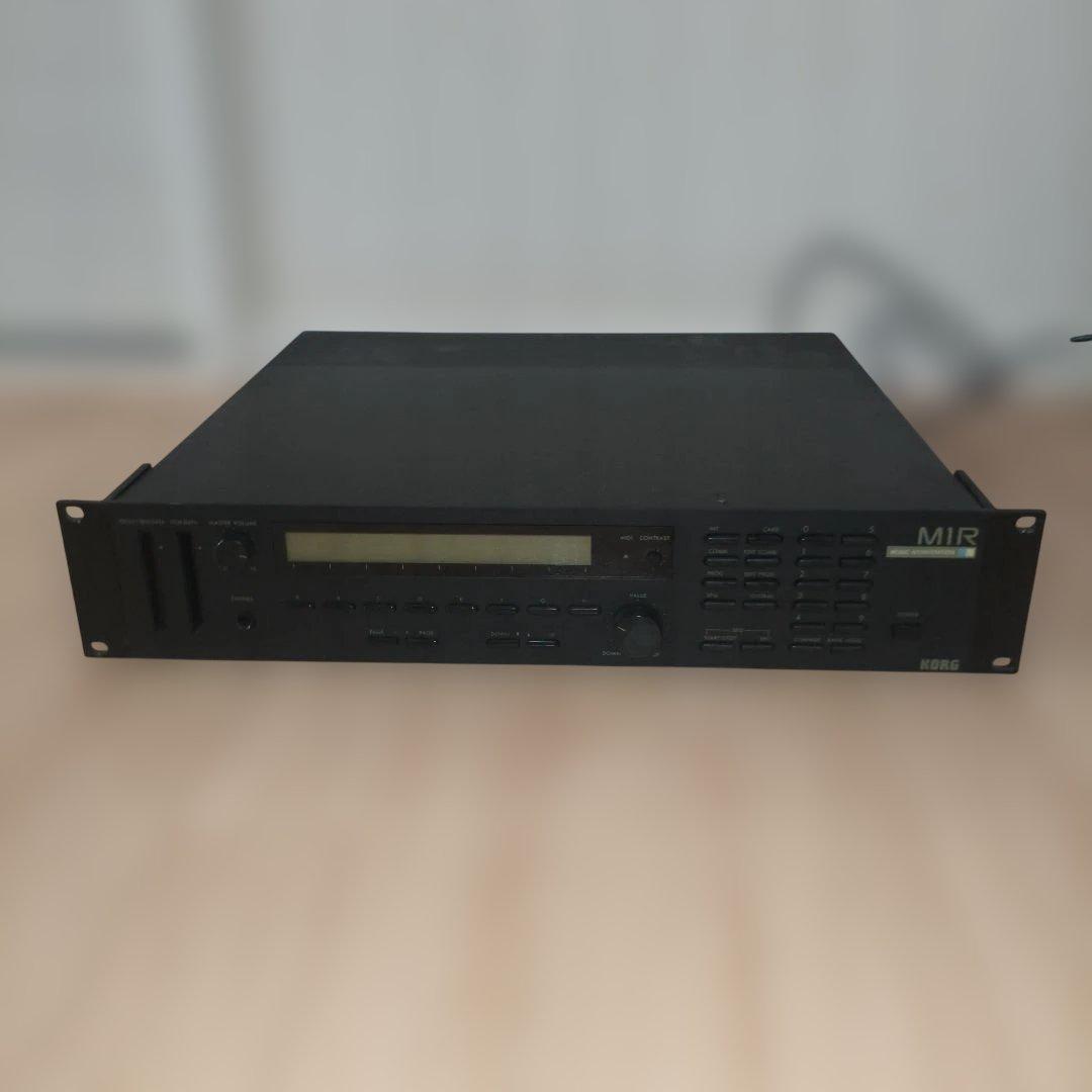 KORG M1R music workstation シンセサイザー