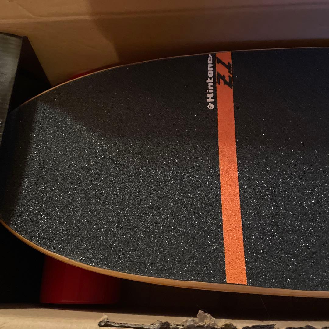 Kintone Z1 電動スケボー