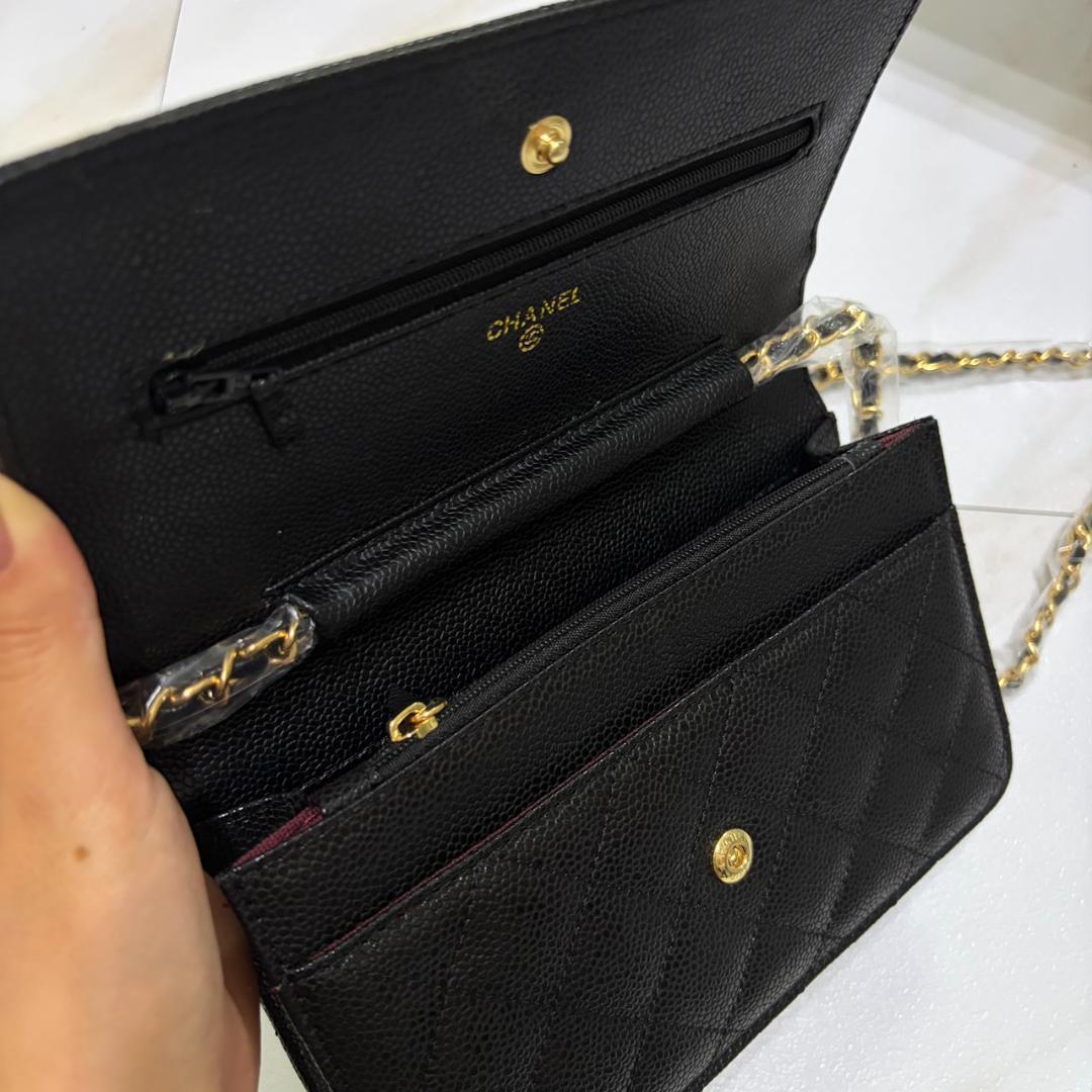 CHANEL 　シャネル　ノベルティ ショルダー バック 　ゴールド　ブラック