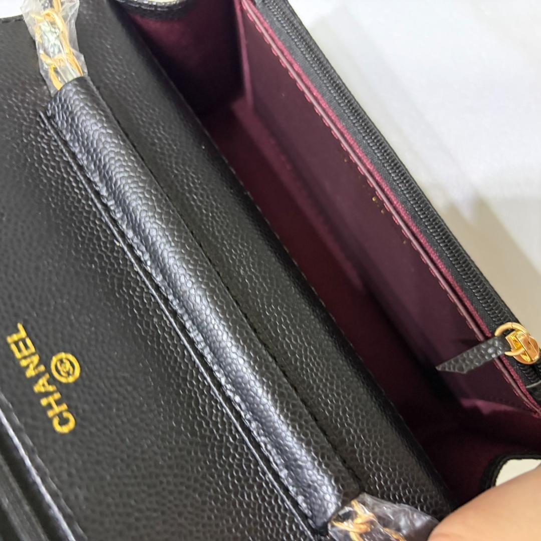 CHANEL 　シャネル　ノベルティ ショルダー バック 　ゴールド　ブラック