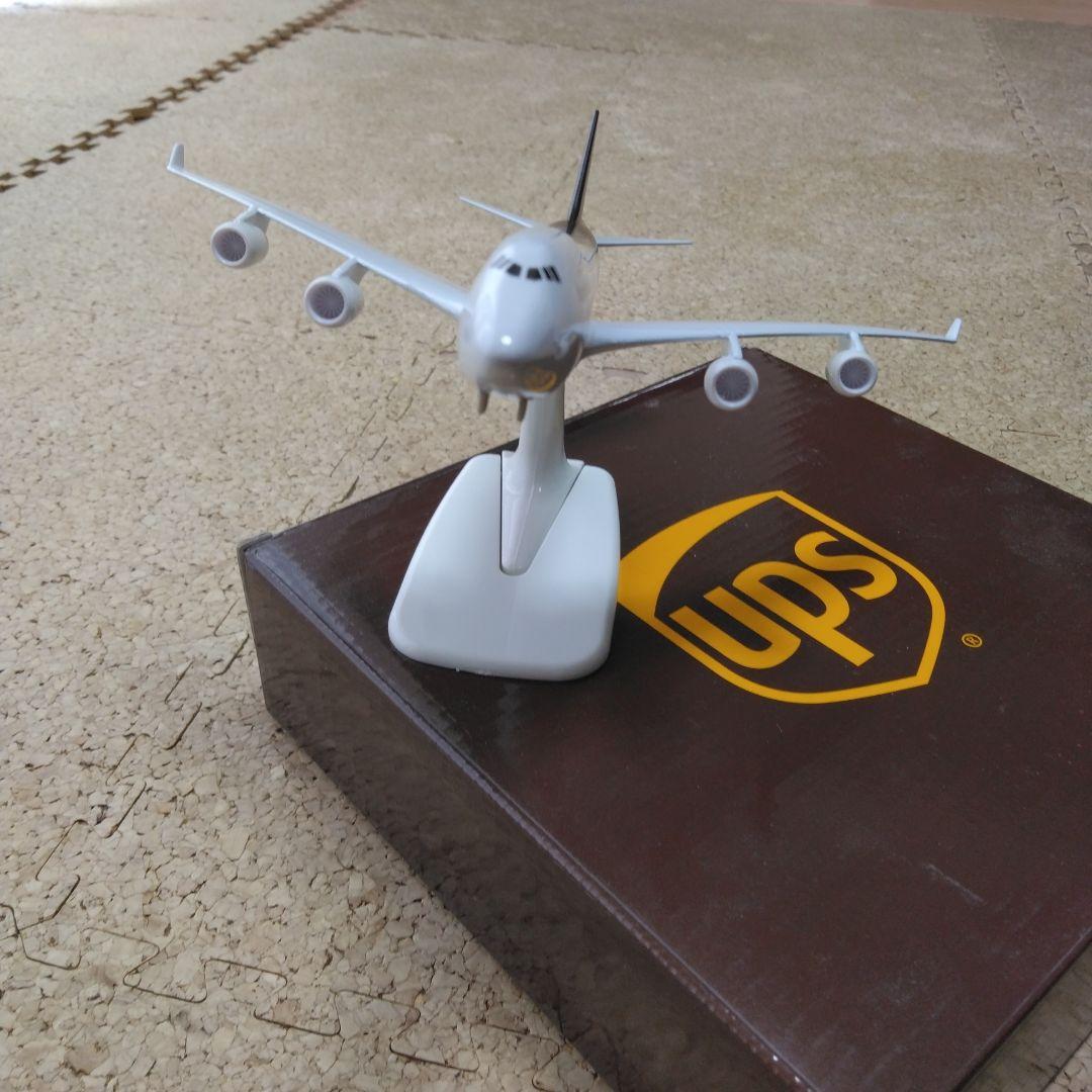 UPS 航空機モデル 幅約18cm　長さ約18cm