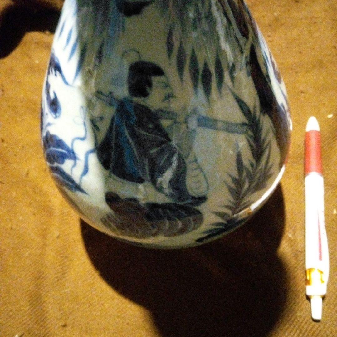 中国陶磁器　明人物　青白磁 手描き花瓶