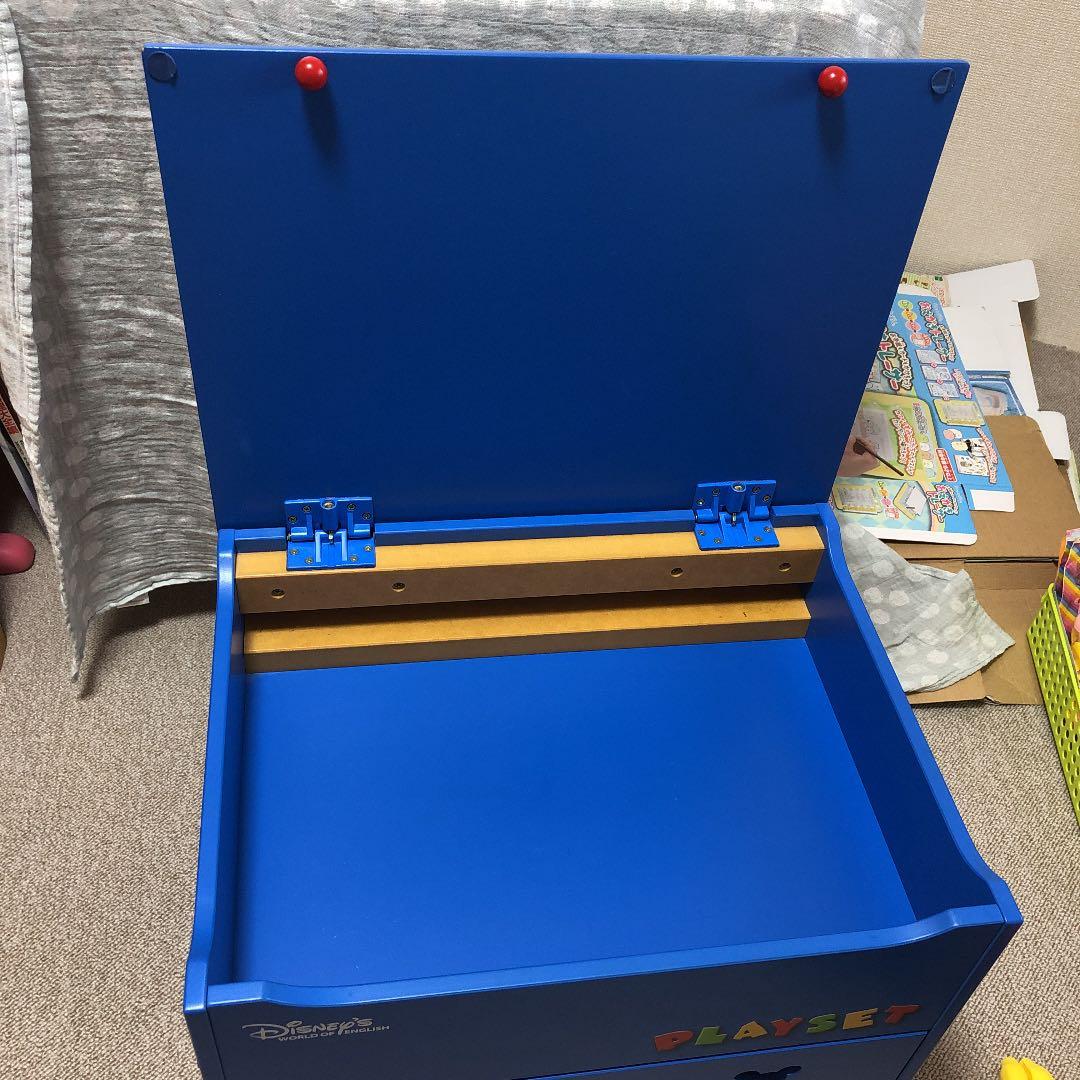 レッツプレイ棚　ワールドファミリー