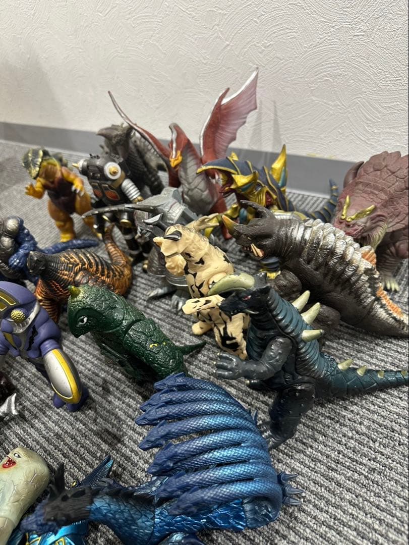 ウルトラマン怪獣シリーズ ソフビまとめ売り 引退品