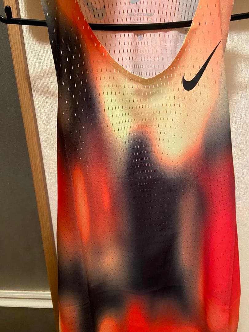 NIKE エアロスイフト　L