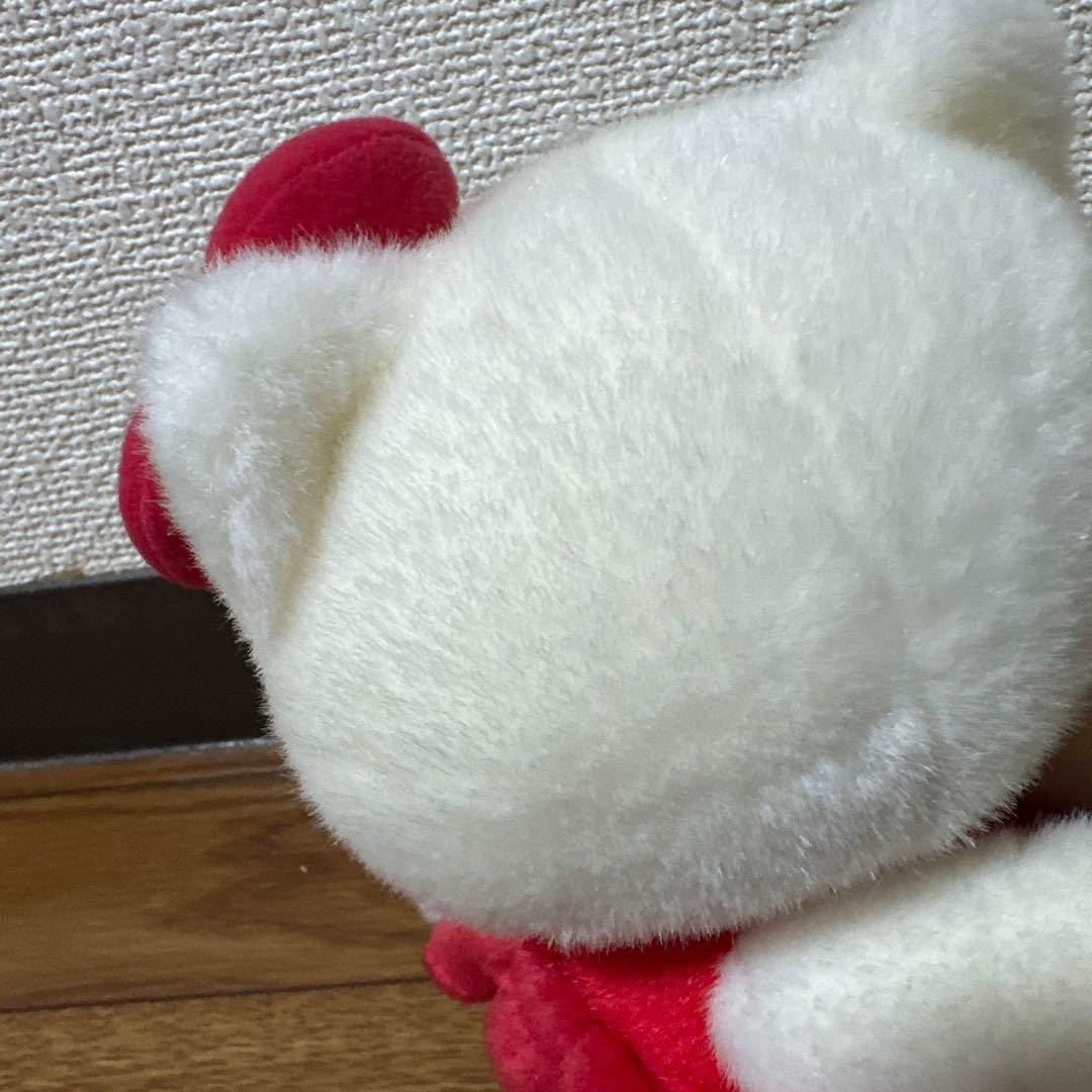 ハローキティと犬のぬいぐるみ