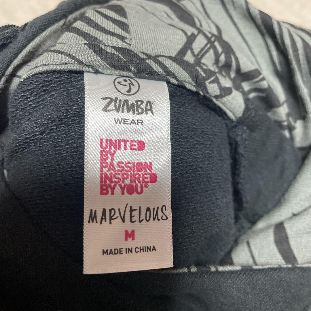 ズンバ　ZUMBA  アウター