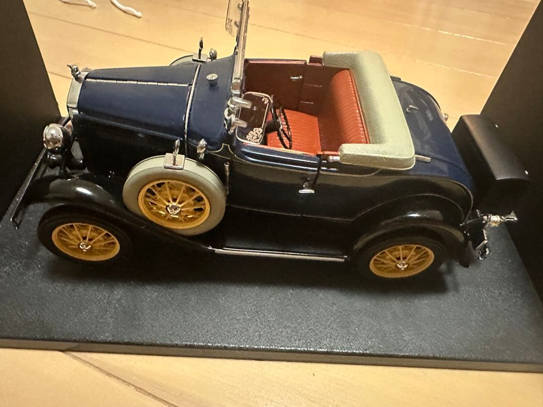 特大　1931年フォード　モデルA 1/18スケール
