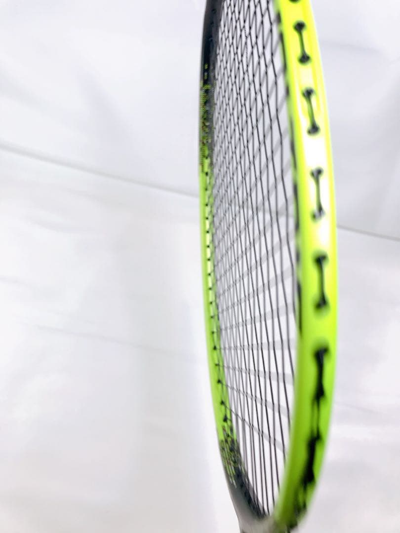 【美品】YONEX VOLTRIC30 ボルトリック30 5UG5 イエロー