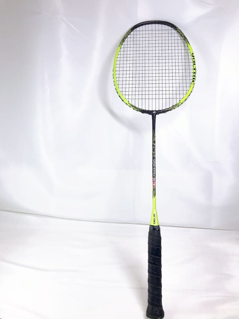 【美品】YONEX VOLTRIC30 ボルトリック30 5UG5 イエロー