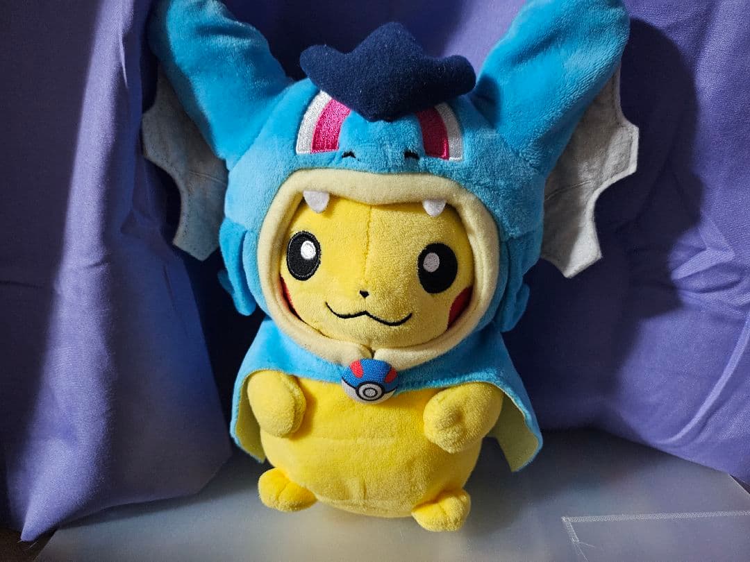 希少！！ポケモンセンターヒロシマ限定 ギャラドスごっこピカチュウ