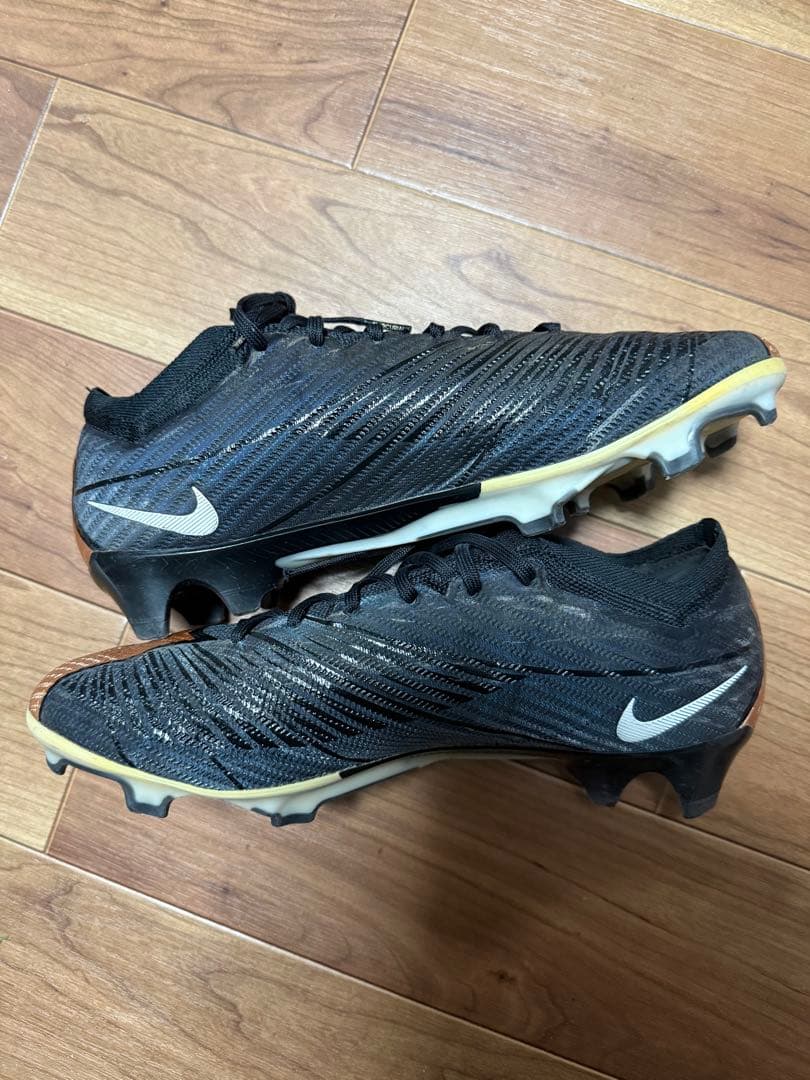 NIKE マーキュリアル　ヴェイパー15 SE FG