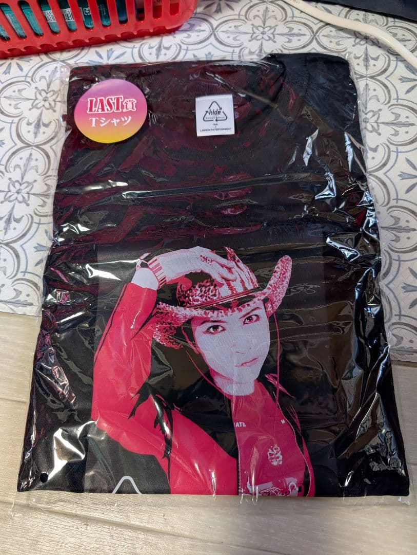 LAST Tシャツ 赤い衣装 デザイン