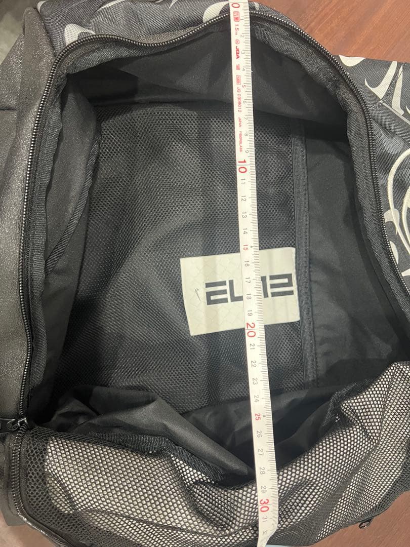 NIKE バックパック ELITEシリーズ　総柄スウッシュ
