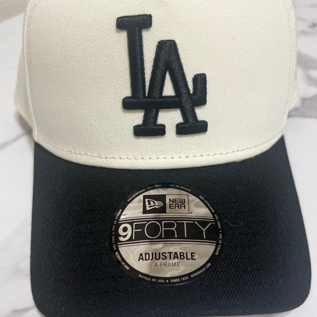 New Era 9FORTY LAキャップ ホワイト/ブラック