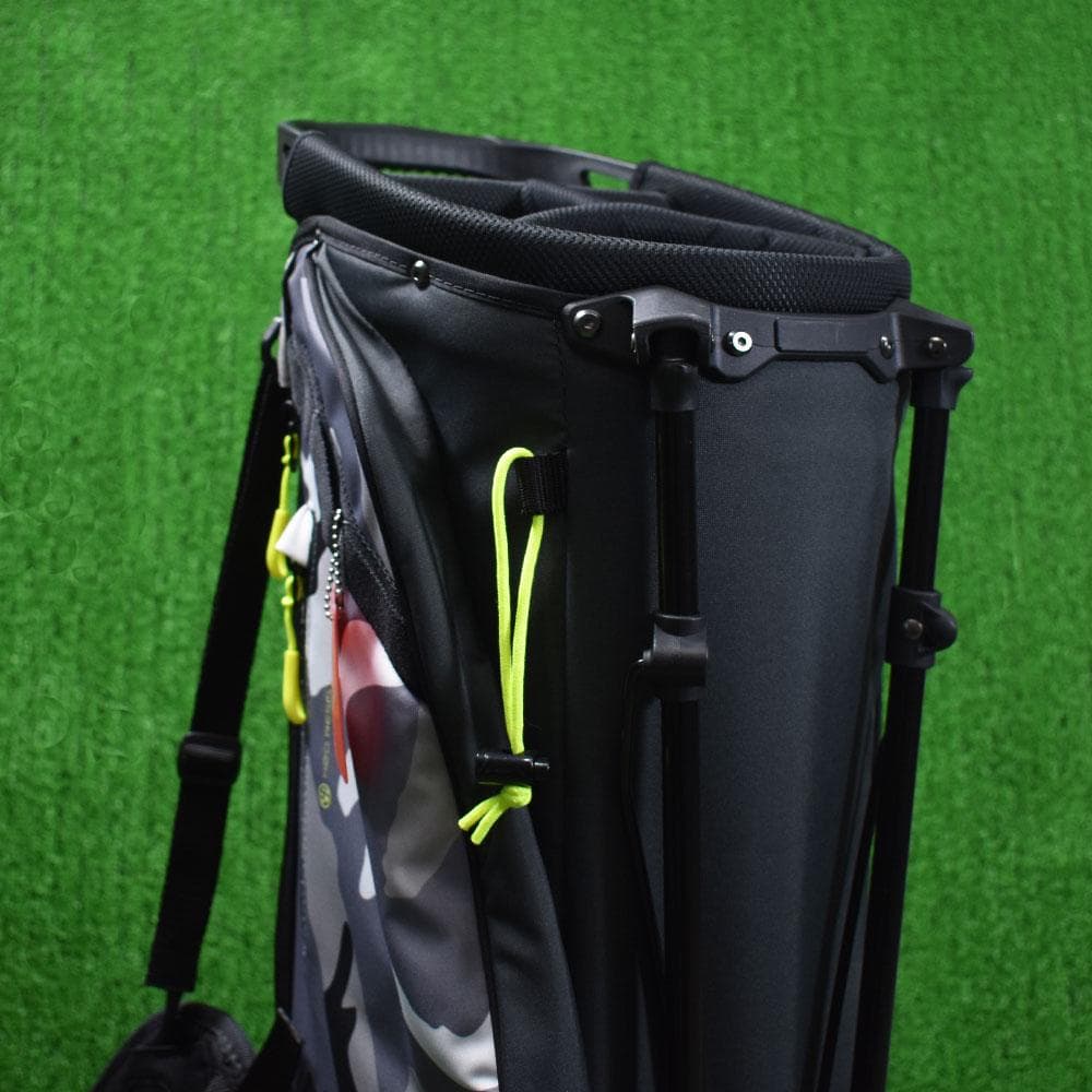 NIKE GOLF/ナイキ スタンド式 軽量キャディバッグ９型 展示品！