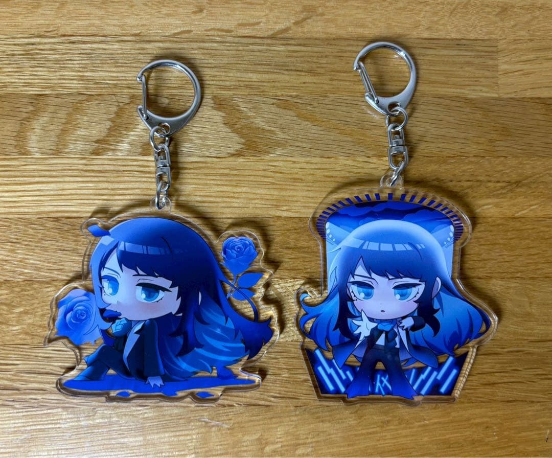 Ado キーホルダー缶バッジセット