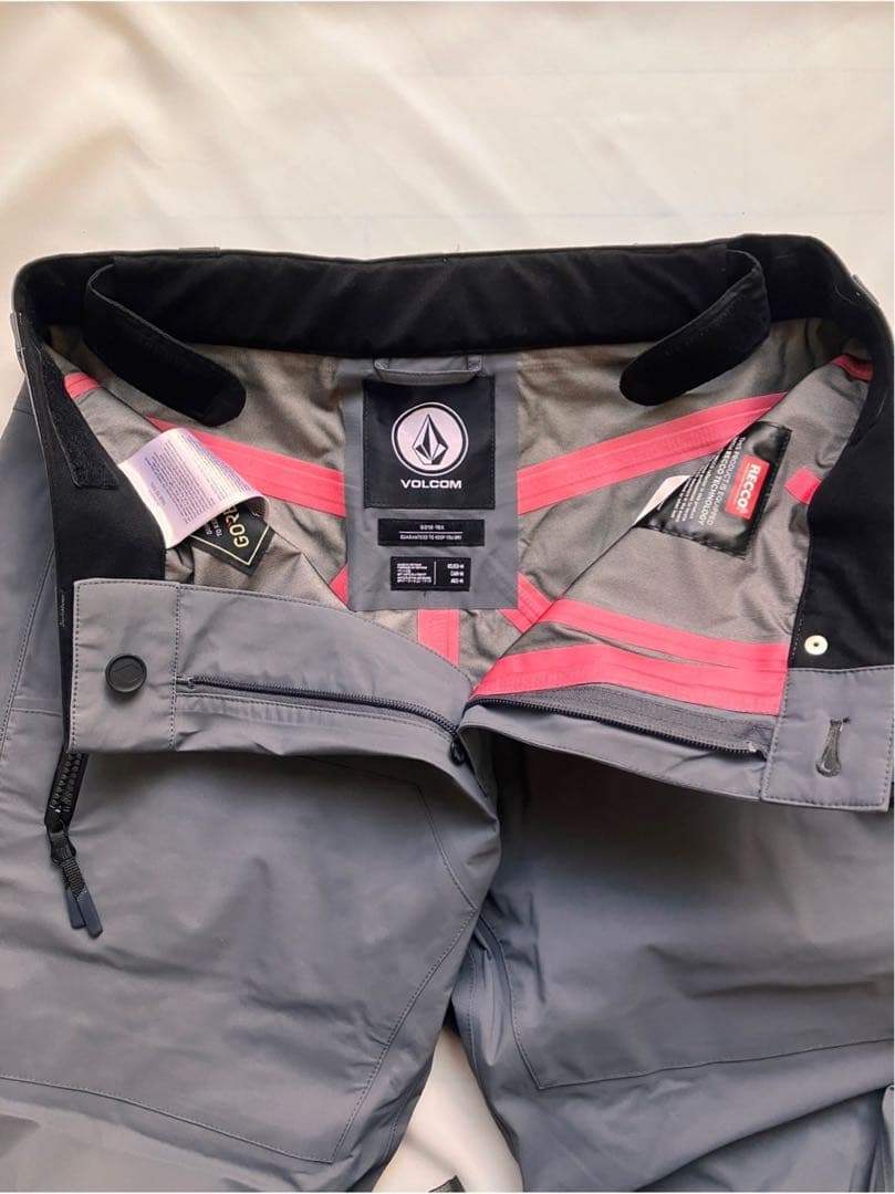 Volcom gore tex guide パンツ　Mサイズ