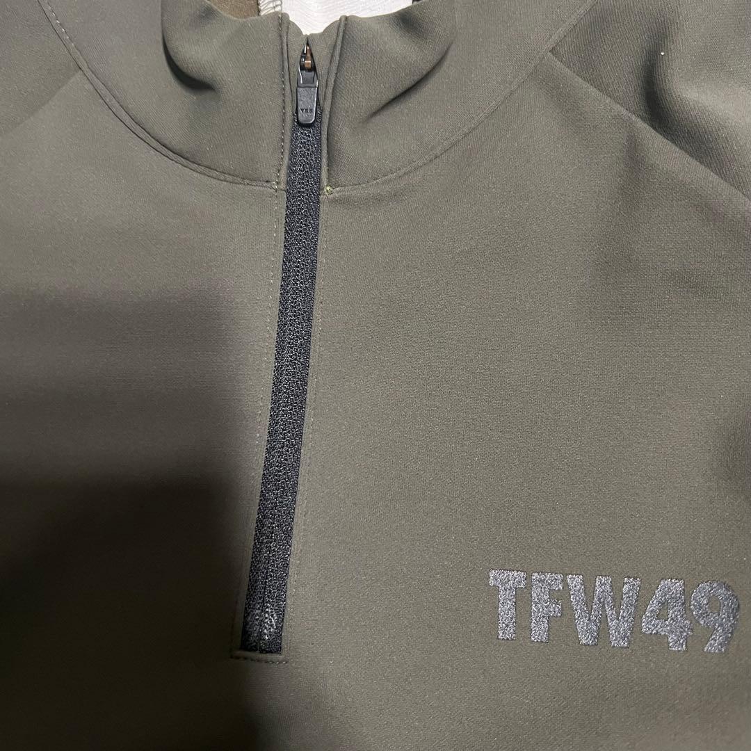新品タグ付きTFW49 ハーフジップ　長袖シャツ　カーキ　Ｌ　ゴルフウェア